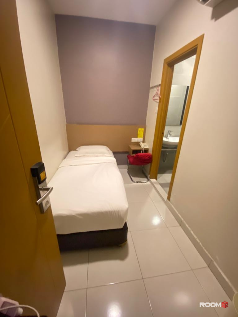 🏠✨ Zero Deposit Move-In ✨ Master Room @ Harbour SS3 📍 PJ21, Kelana Jaya! 🌟🛏️