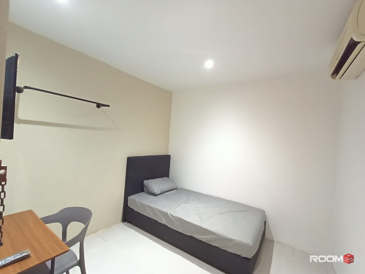 🛏️🏠 Affordable Price! King Bed in SS3 with No Deposit Needed! 🛋️💰