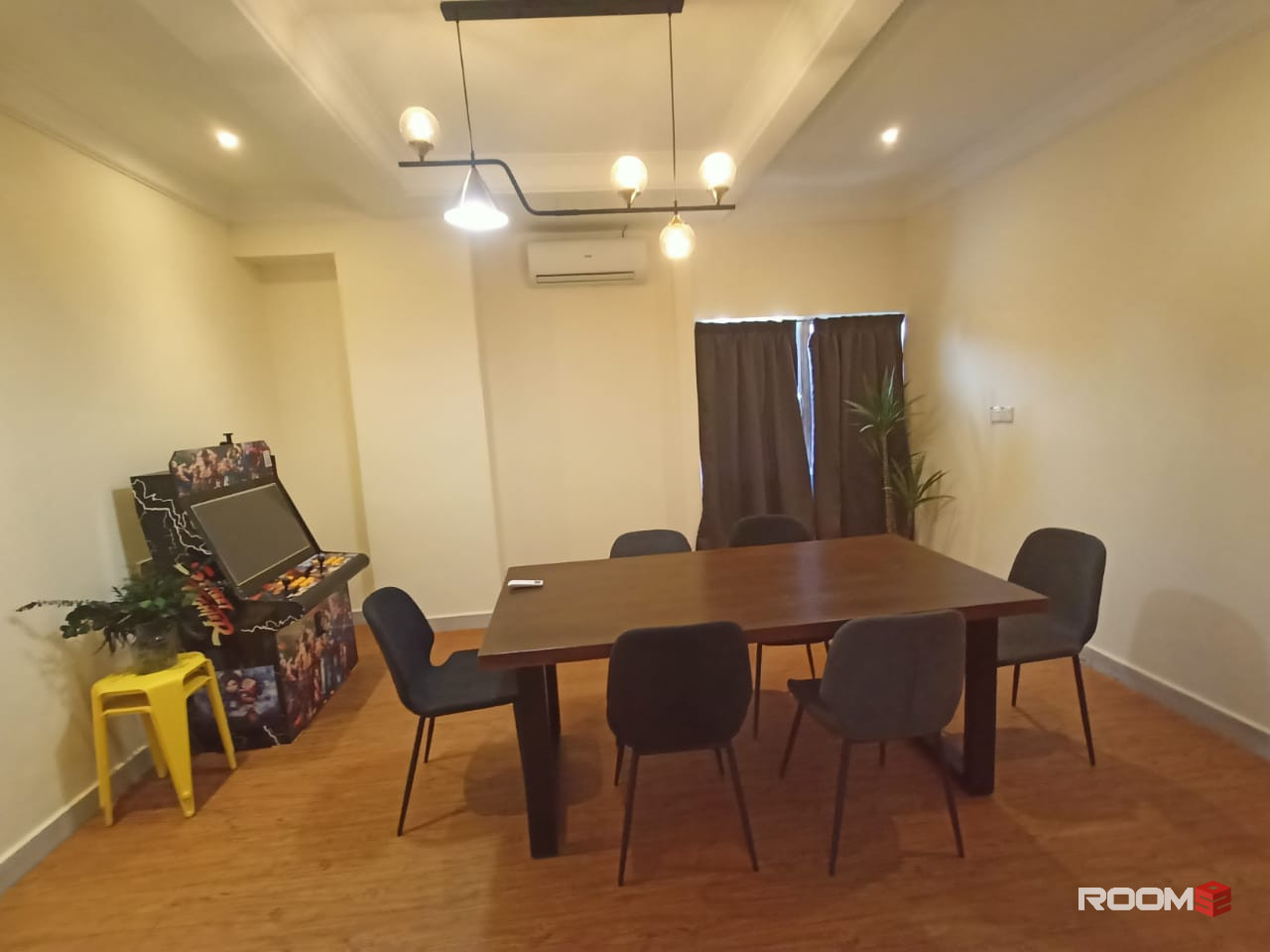 🛏️🏠 Affordable Price! King Bed in SS3 with No Deposit Needed! 🛋️💰