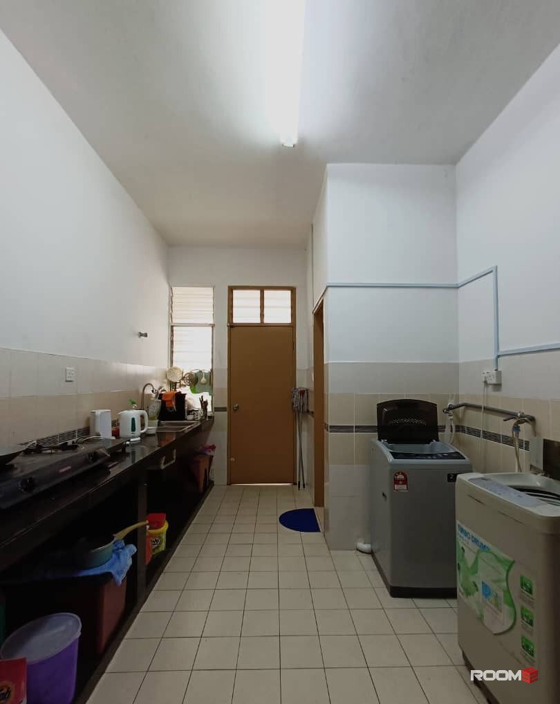One Month Depo ❗ Single Room for Rent at Jenjarom with Free WiFi 📱