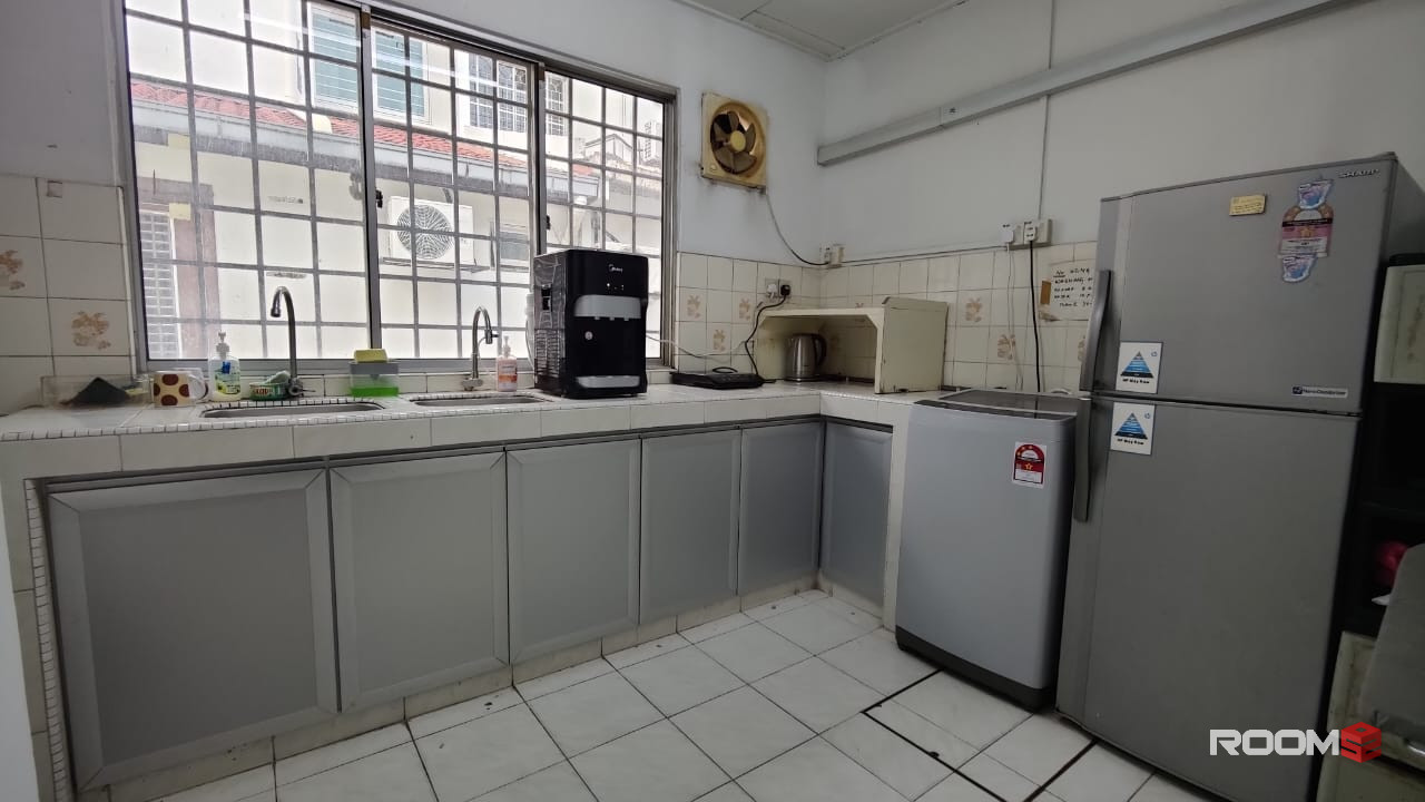 Medium Room at Sunway for RENT (Double Single Bed)