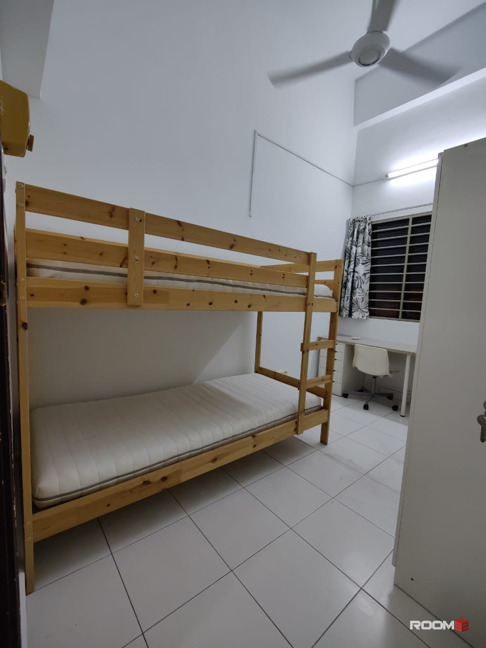 Double Decker with Private Attached Bathroom (Direct Link Bridge to Sunway University) @ Lagoon View Sunway