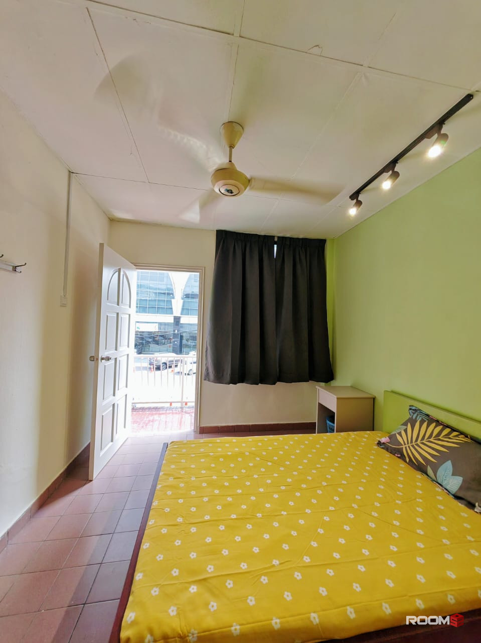 🔥Low Deposit✅🔥 ,10mins walk to HKL , 5mins walk to monorail chow kit , co living hotel master bedroom , move in ready