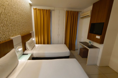 0️⃣Deposit✨Include Utilities✨Middle room for rent at Kota Damansara 🚶‍♂️5min walk to MRT KD/Thomson Hospital 🚗5min dri