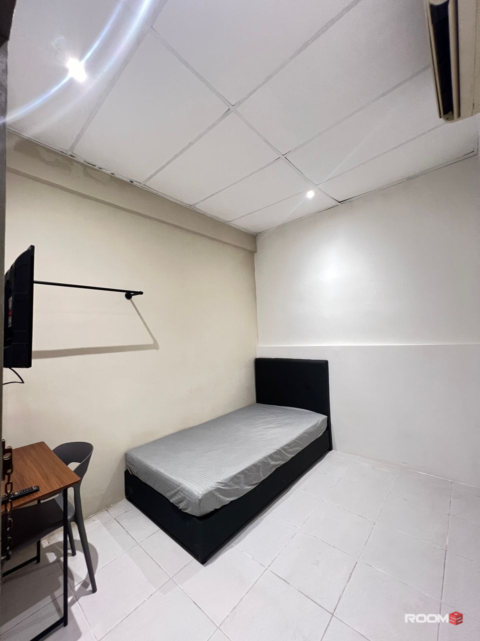 Limited Time Offer 🏡 Room for Rent near Kelana Jaya (KJ24) 🚂