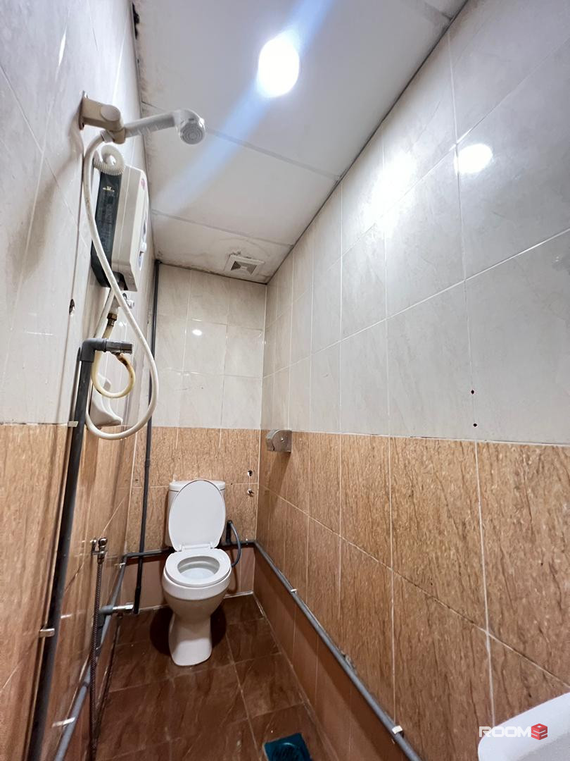 🛏️Private Queen Bed in Casavilla SS3 with Own Bathroom 🚽 in Petaling Jaya