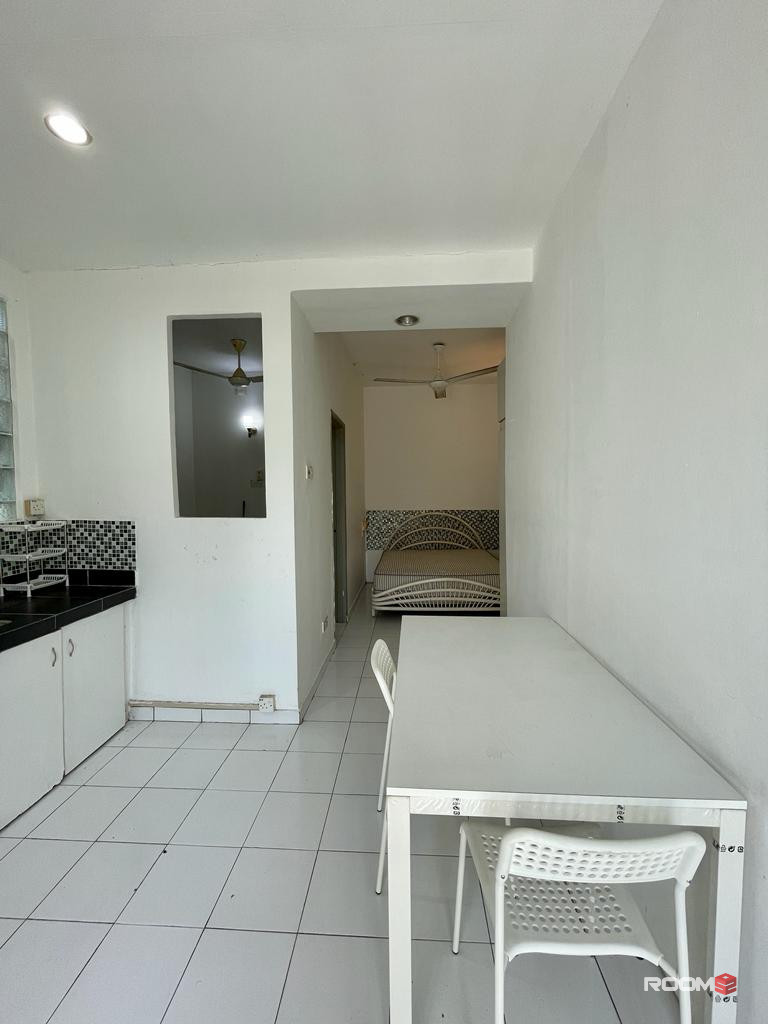 Cozy Bangsar Studio Unit for Rent