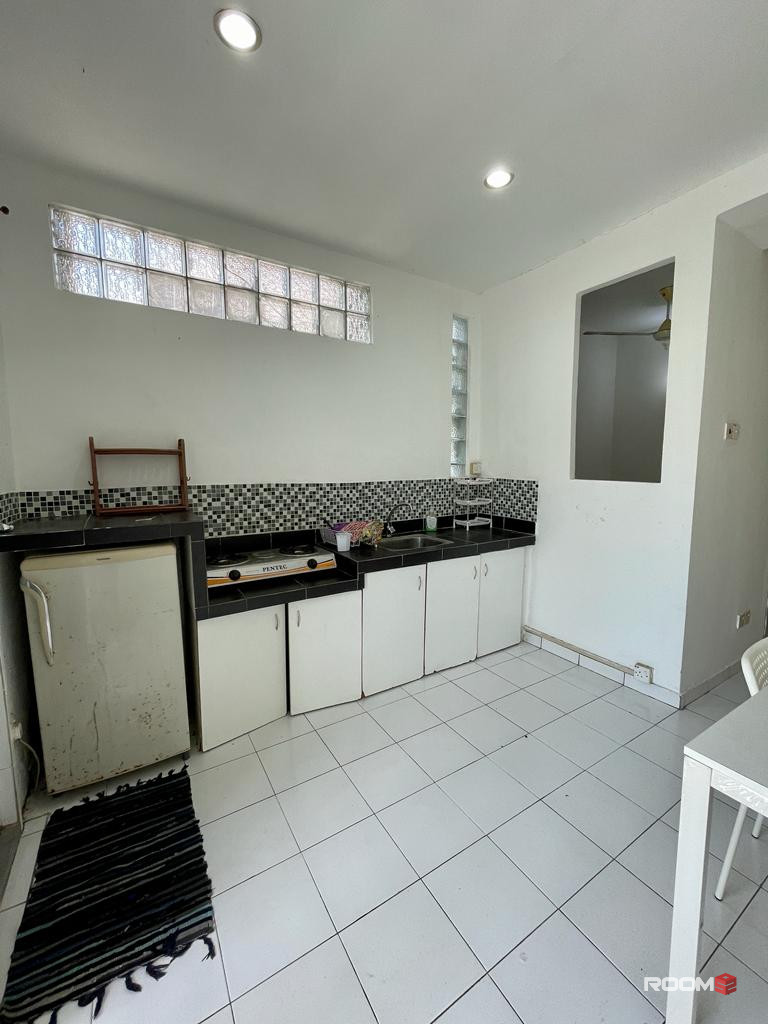 Cozy Bangsar Studio Unit for Rent