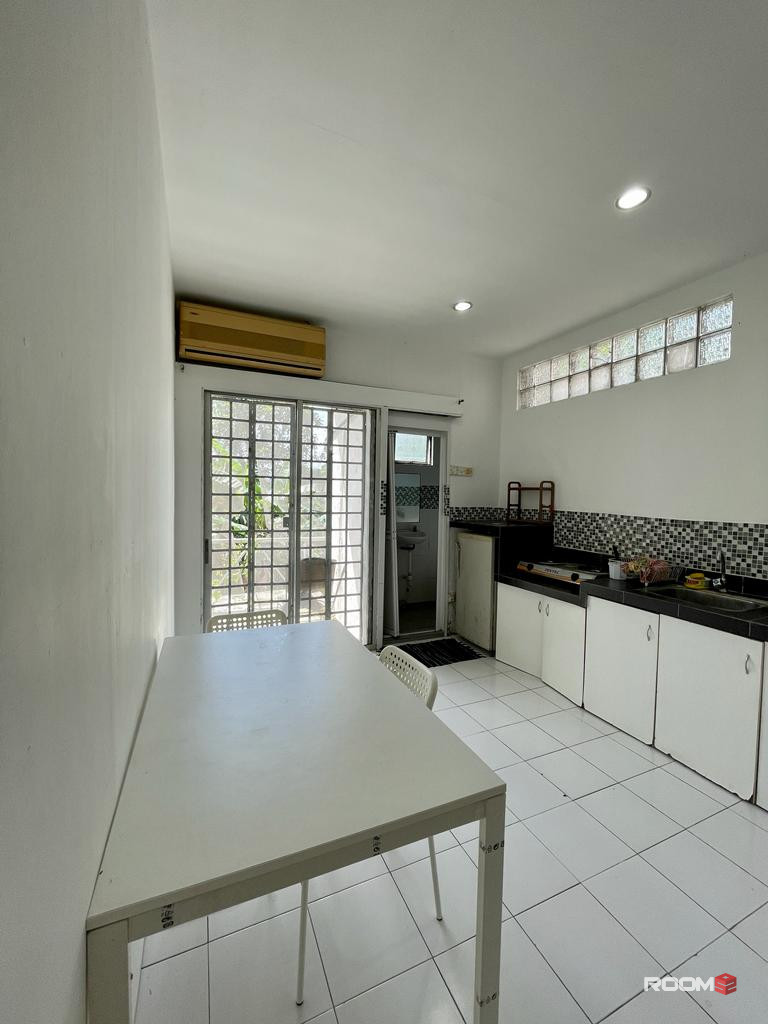 Cozy Bangsar Studio Unit for Rent