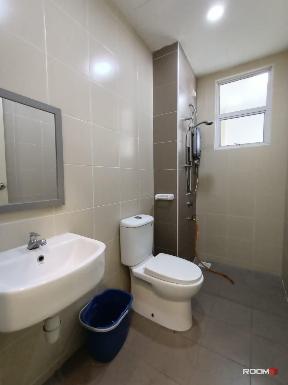 Room for rent at Aliff Avenue @ Damansara Aliff Tampoi