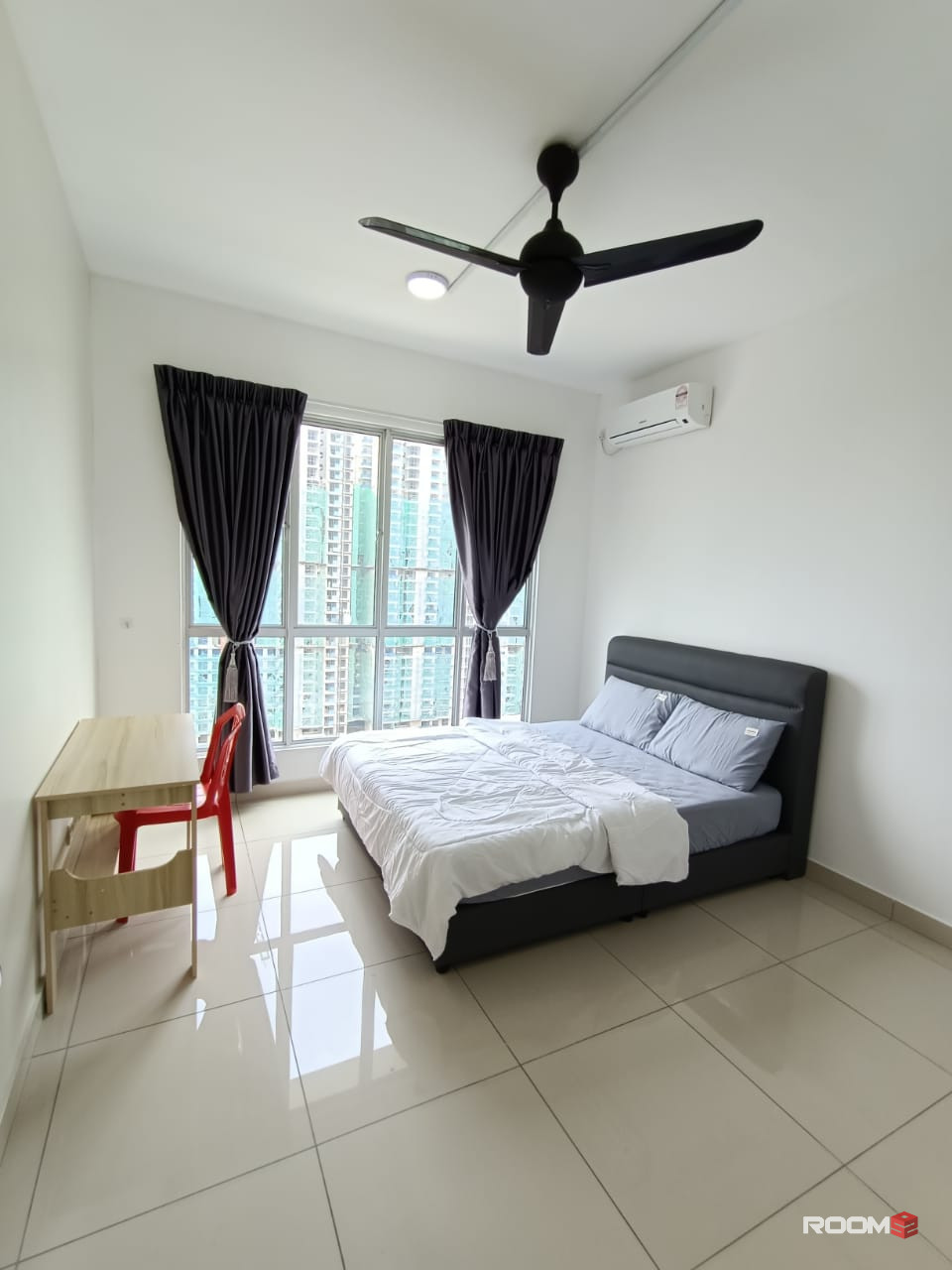 Room for rent at Aliff Avenue @ Damansara Aliff Tampoi