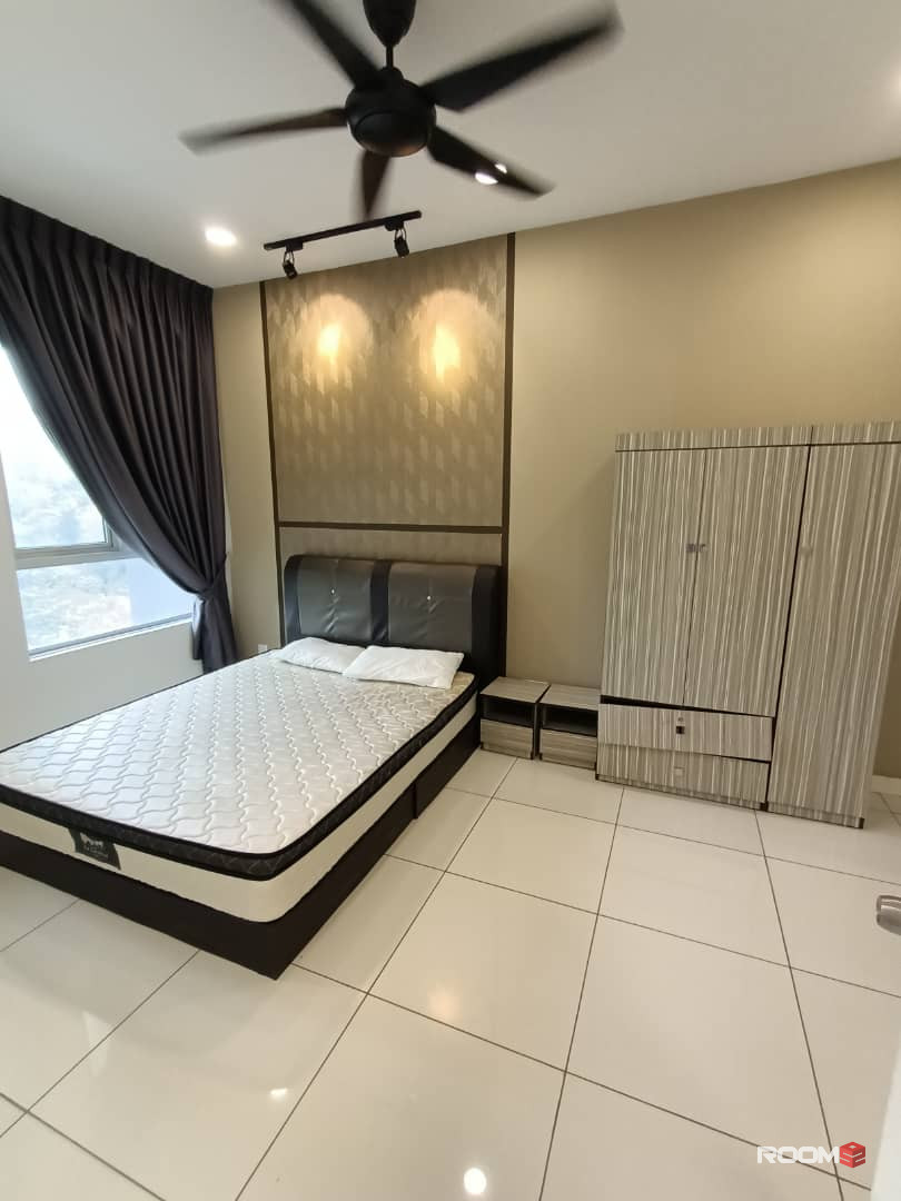 Master room for rent at Epic Residence @ Larkin
