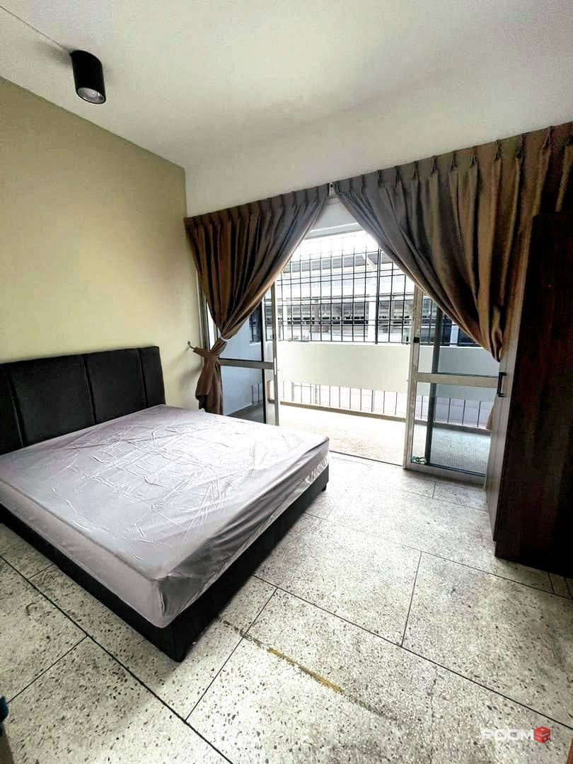 🚶‍♂️ Walking Distance to CIQ - Balcony Room ❗ PROMOTION ❗
