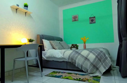 The Z Residence @ 7 Min Walking Distance To LRT Station