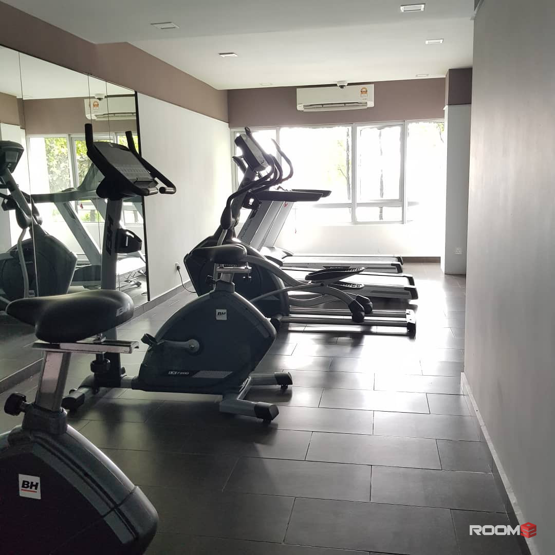 Single room for rent KL room