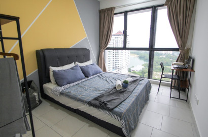 [UPM Students Look Here!!!] Fully-Furnished Master Room with Attached Bathroom at Astetica Residences, Seri Kembangan