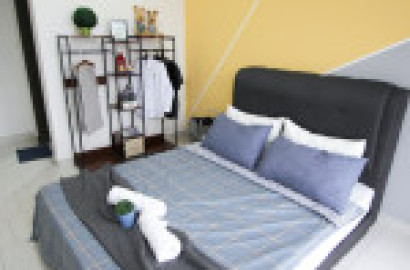 Fully-Furnished Master Room with Private Bathroom, Big Window & A/C Fan in Astetica Residences, Seri Kembangan