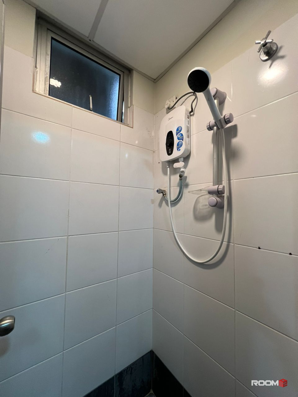 4 Mins 🚶to Main Place Mall Luxury Look Budget Room in USJ 21, Subang Jaya