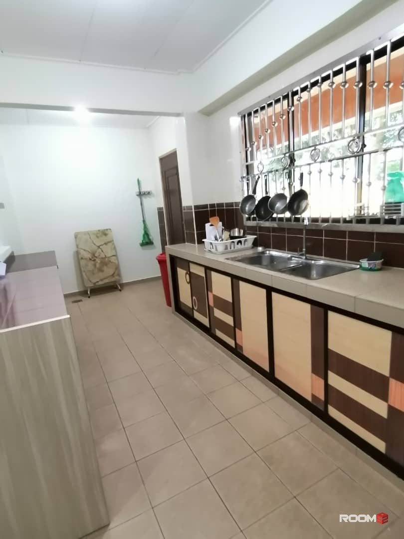 Room for rent at Taman Bukit Indah @ Nusajaya