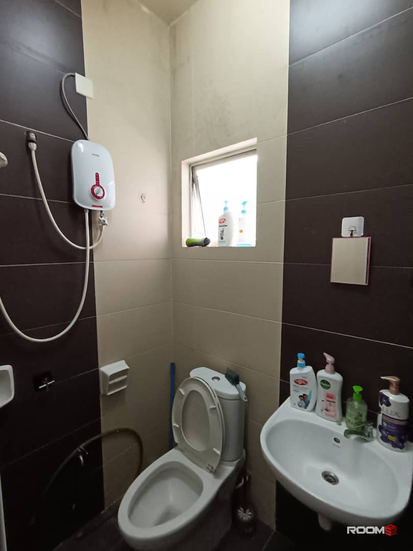 Single room for rent at Taman Nusantara Prima @ Gelang Patah