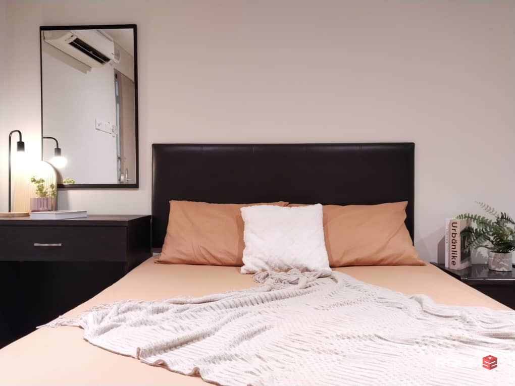 🔥ZERO DEPOSIT 🔥HOTBALLON Middle room for rent, 5Min Driving distance to ICITY. Move in ready ✅
