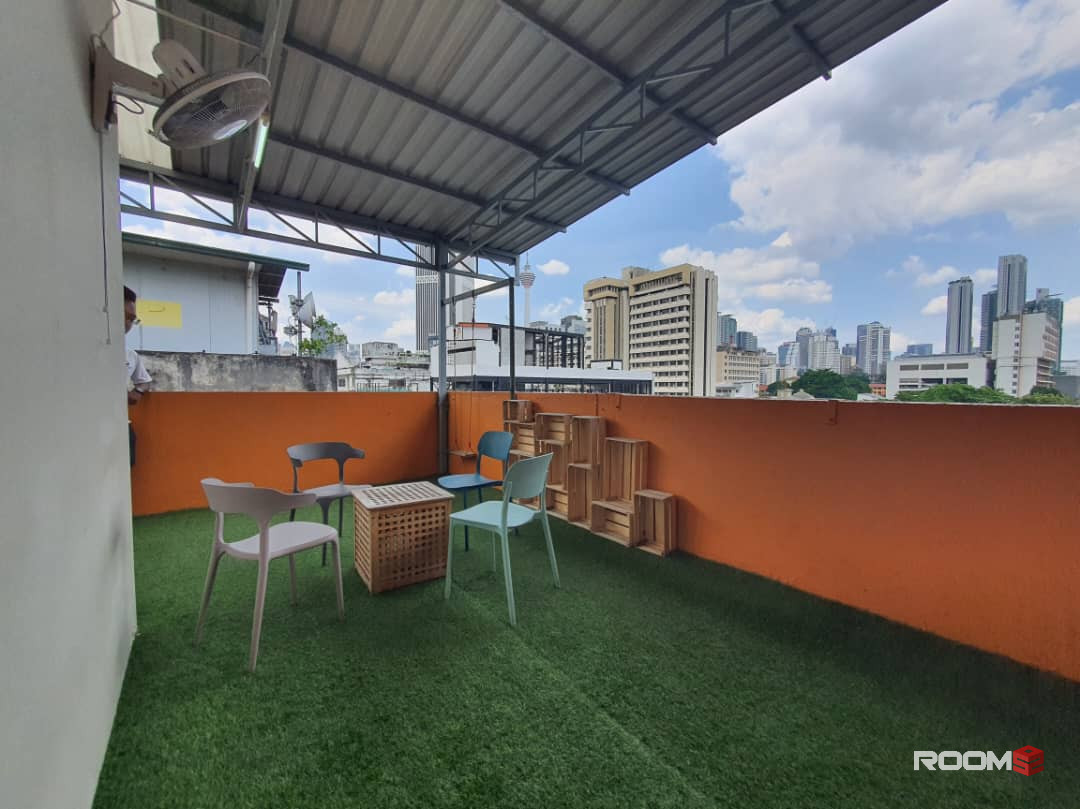 🚩MASTER ROOM FOR RENT AT PETALING STREET🚩🚝3 Min MRT Pasar Seni  🚄4 Min LRT Pasar Seni 🚌🏢12 TRX Exchange