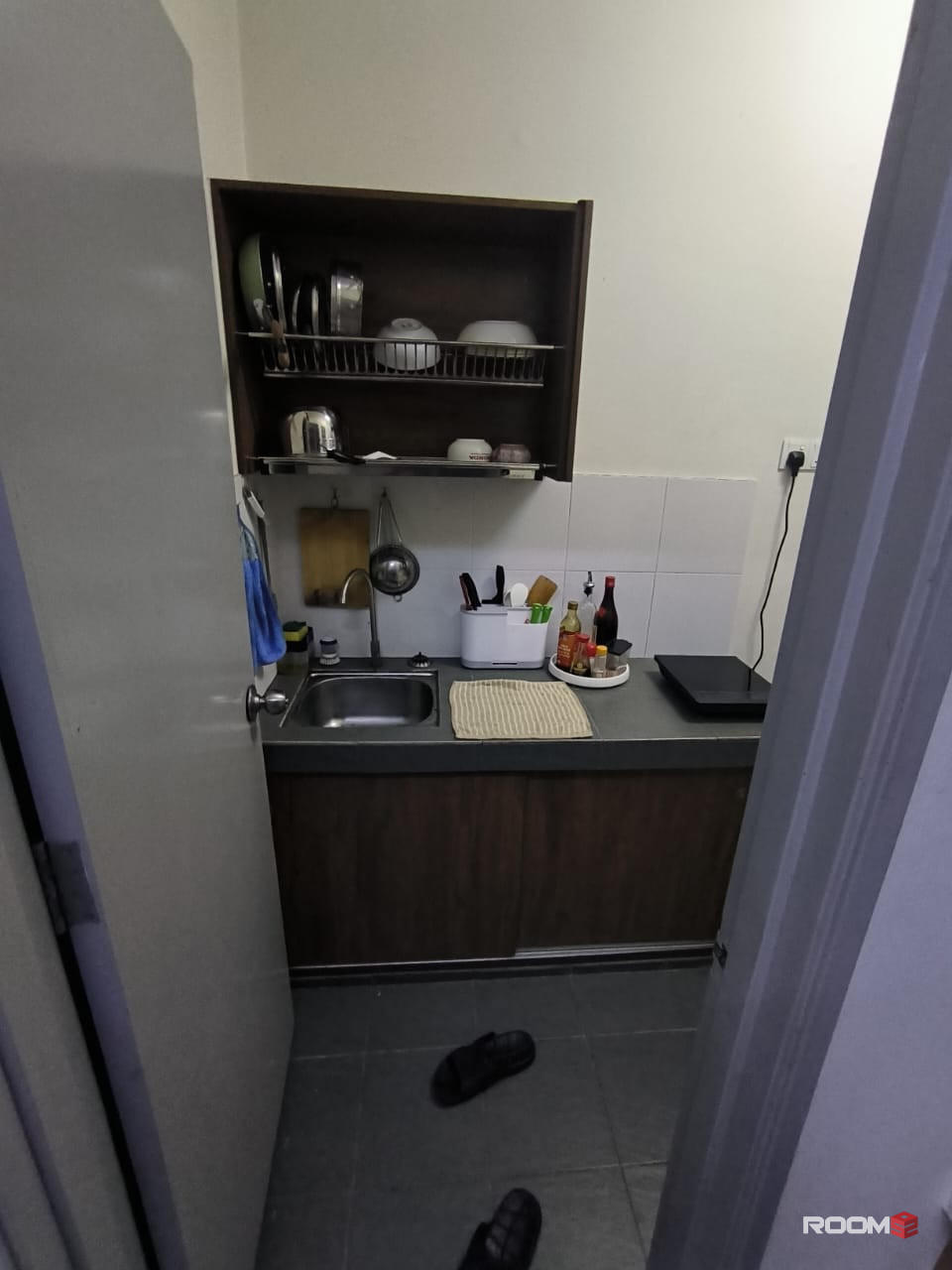 Single room for rent at Casa Residenza Kota DamanSara