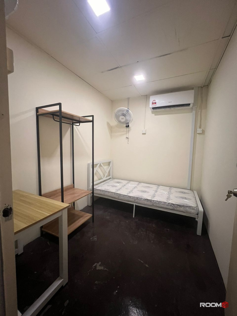 🚩RM300 Booking Fees For room at SS15 neat LRT🚉
