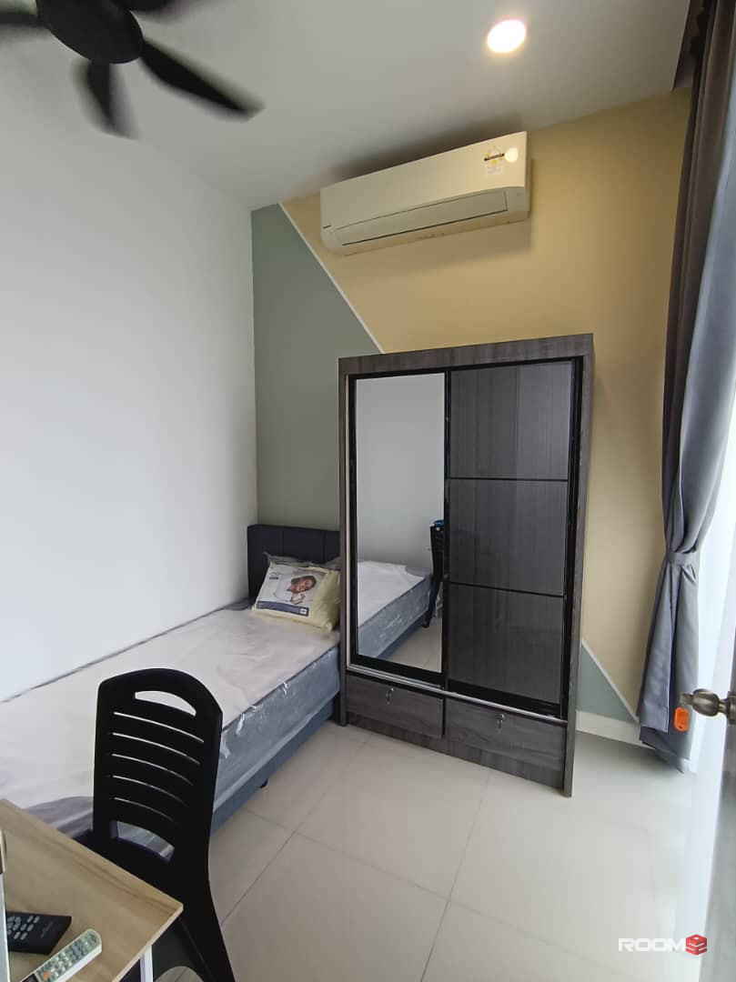 Male room for rent at D’Pristine @ Medini Near Legoland