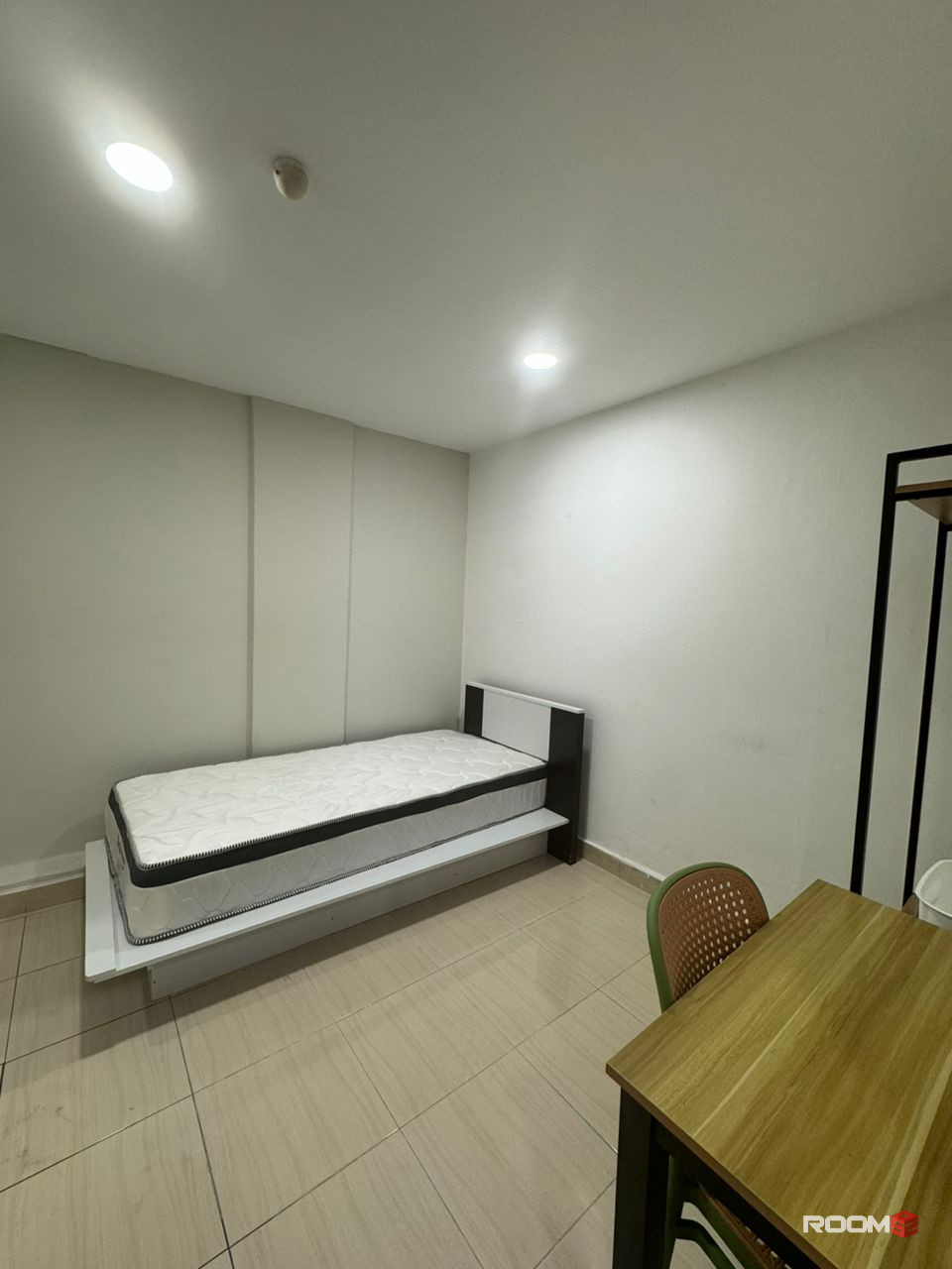 🌈 Easy Move In - Zero Deposit Room for Rent near Serdang Raya Selatam MRT Station Seri Kembangan