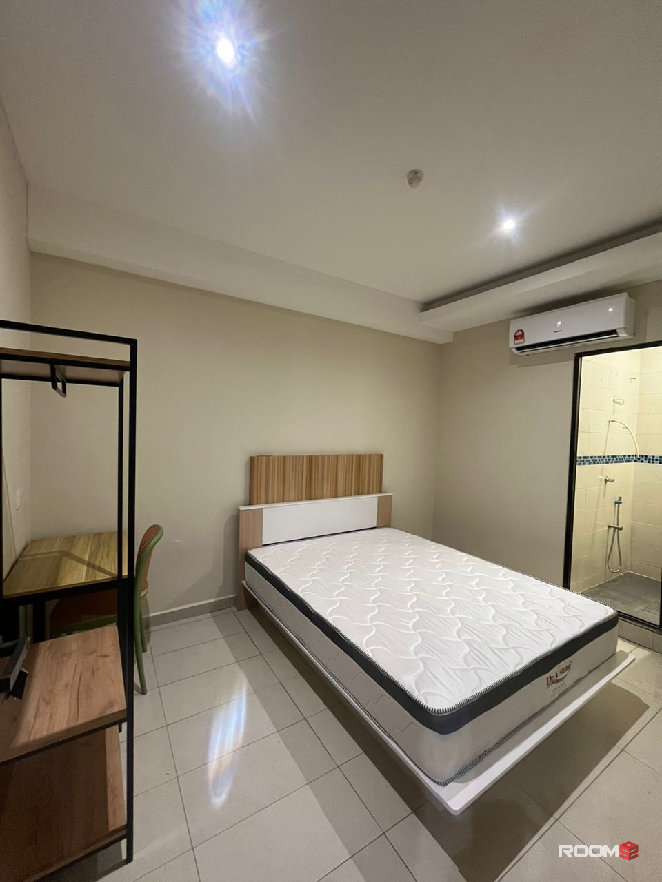 Only walk to INTI College 🚶‍♀️ Room Rent attach Private Toilet at SS15 Subang Jaya