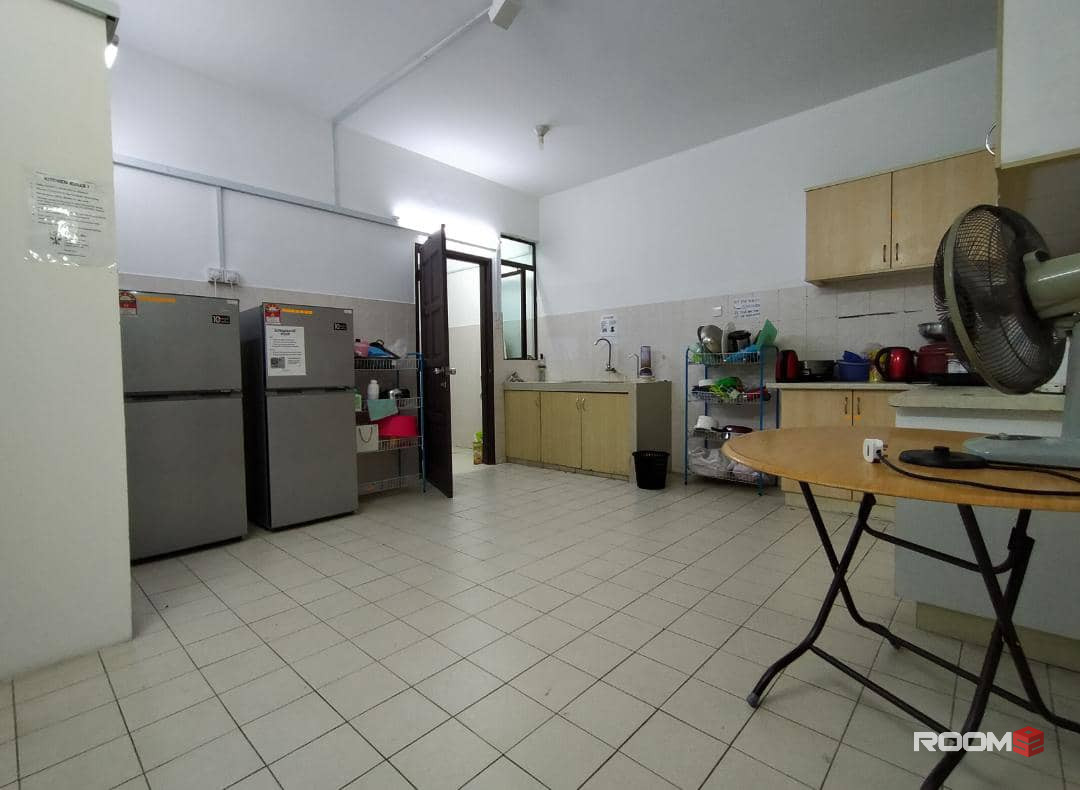 💫👀NEARBY TO MRT AND SHOPPING MALL💫👀