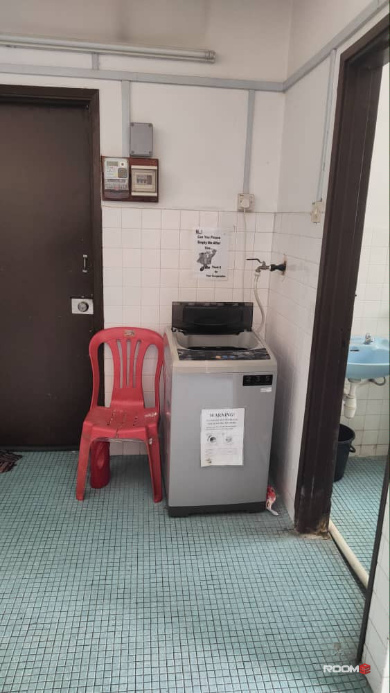 Taman Bukit Desa dekat Mid Valley  Bilik tengah dengan Air Con