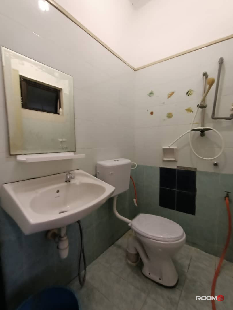 Female room at Taman Bukit Indah @ Iskandar Puteri