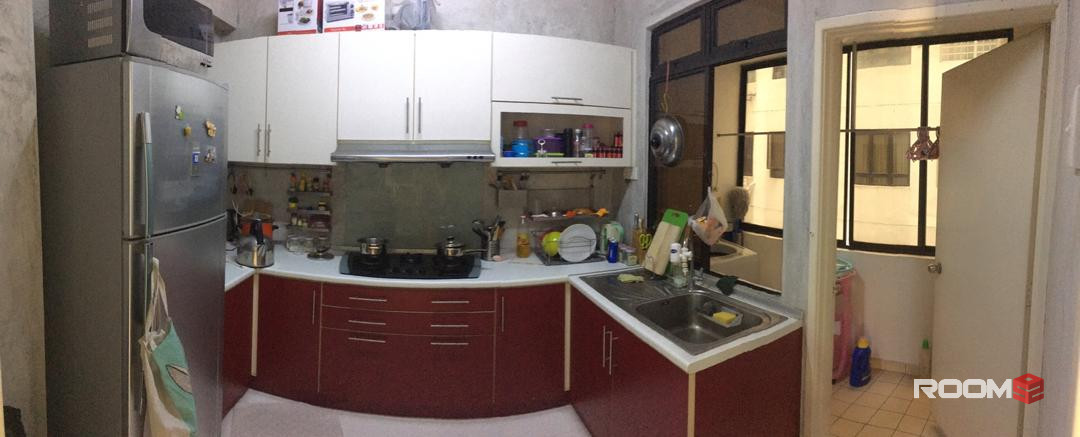 Middle room for rent at Mutiara Oriental Condominium prefer 👩female