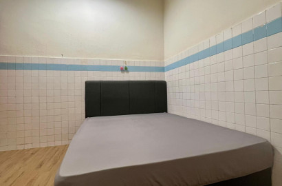 📌Aircond room for rent 📍10 mins walking distance to customs CIQ ⭐Zero Deposit Available ✅