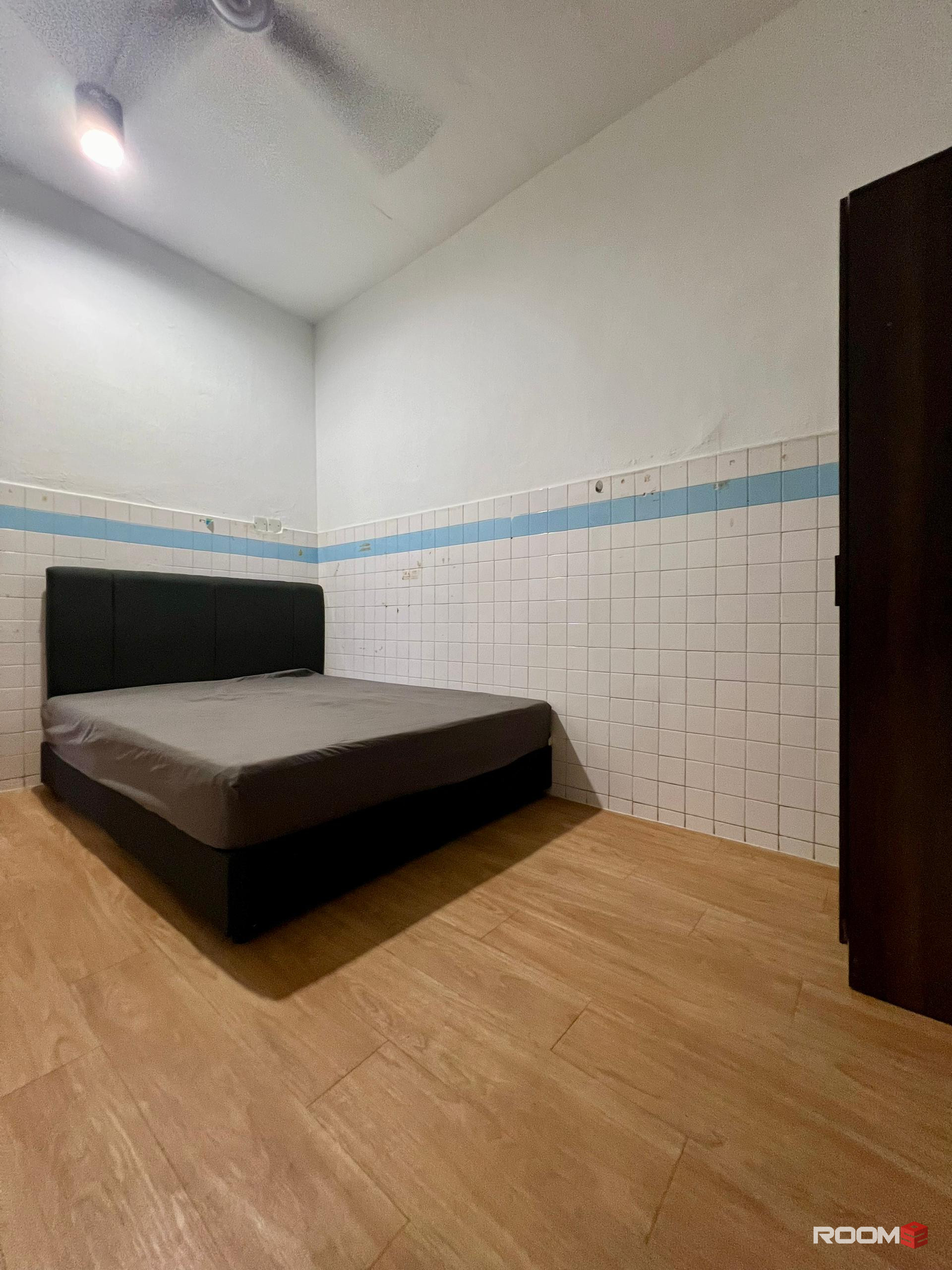 📣End of year promotion 🔥Aircond room for rent at area CIQ 📍10 mins walking distance to customs