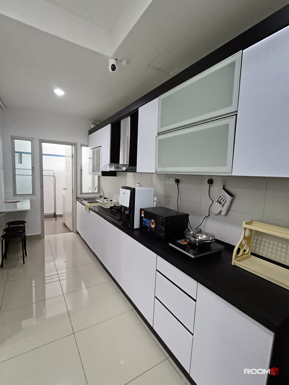 Female room for rent at SuriaMas Suite @ Larkin JB
