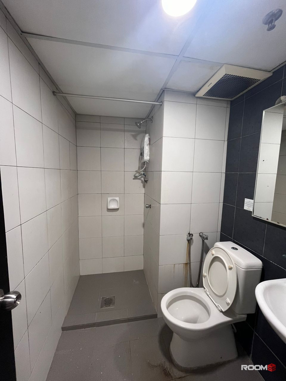 🚶‍♂️🌟6 Min WALK to CIQ |📍 5 Min to R&F Mall - Affordable, cozy & convenient!🫶🏻✨