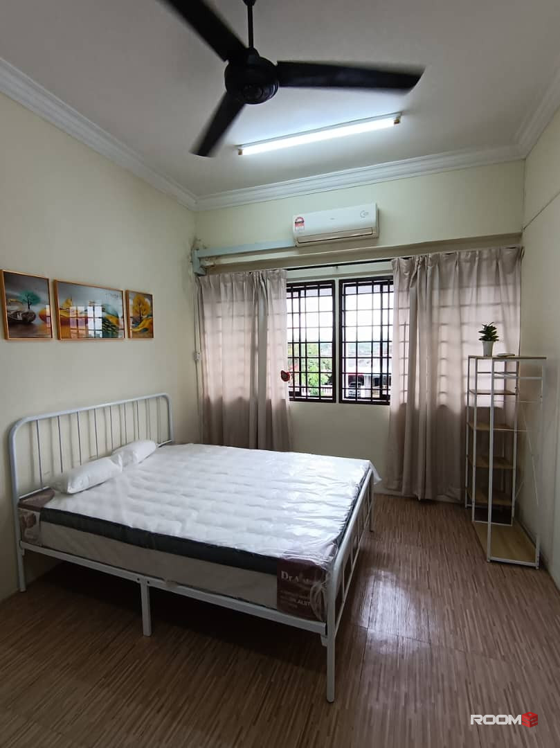 Female room at Taman Ungku Tun Aminah @ Skudai