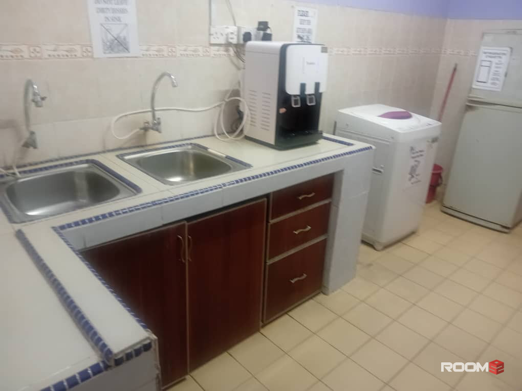 BANDAR BUKIT BUKIT, MASTER ROOM TO RENT, ZERO DEPOSIT