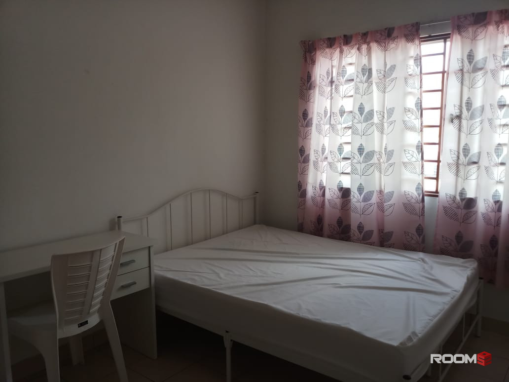 Master Room for rent at Setia Alam
