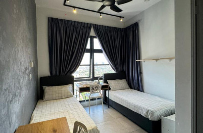 🏡 𝐌𝐢𝐝𝐝𝐥𝐞 𝐑𝐨𝐨𝐦 @ 𝐔𝐧𝐢𝐨𝐧 𝐒𝐮𝐢𝐭𝐞𝐬 🏡 📚 Easy Access To Uni/College 📚 🛍️ Near By Shoppingmall & Grocer