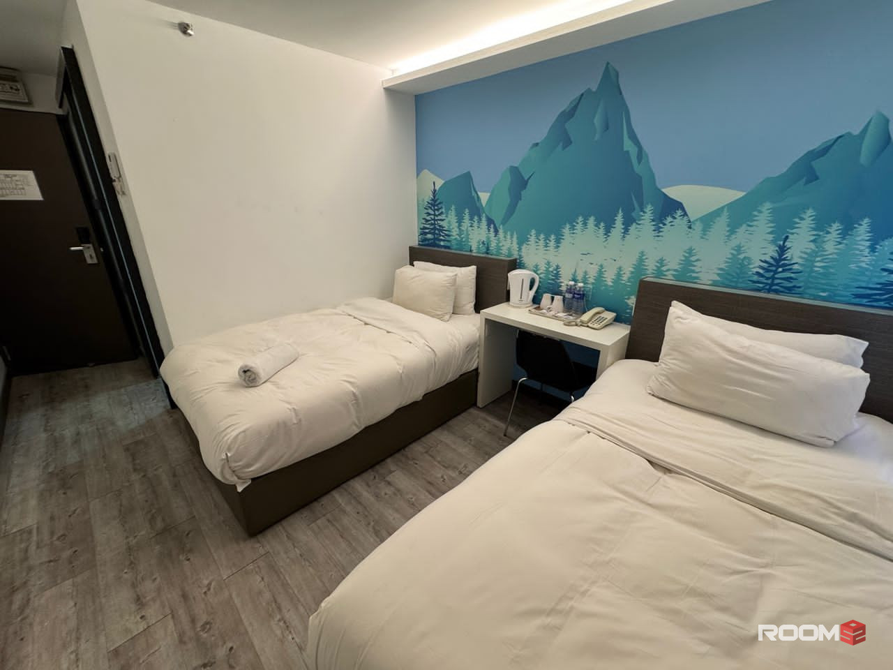 *Double Bed Room @ Cheras Maluri near MRT Maluri & Velocity Mall, KL