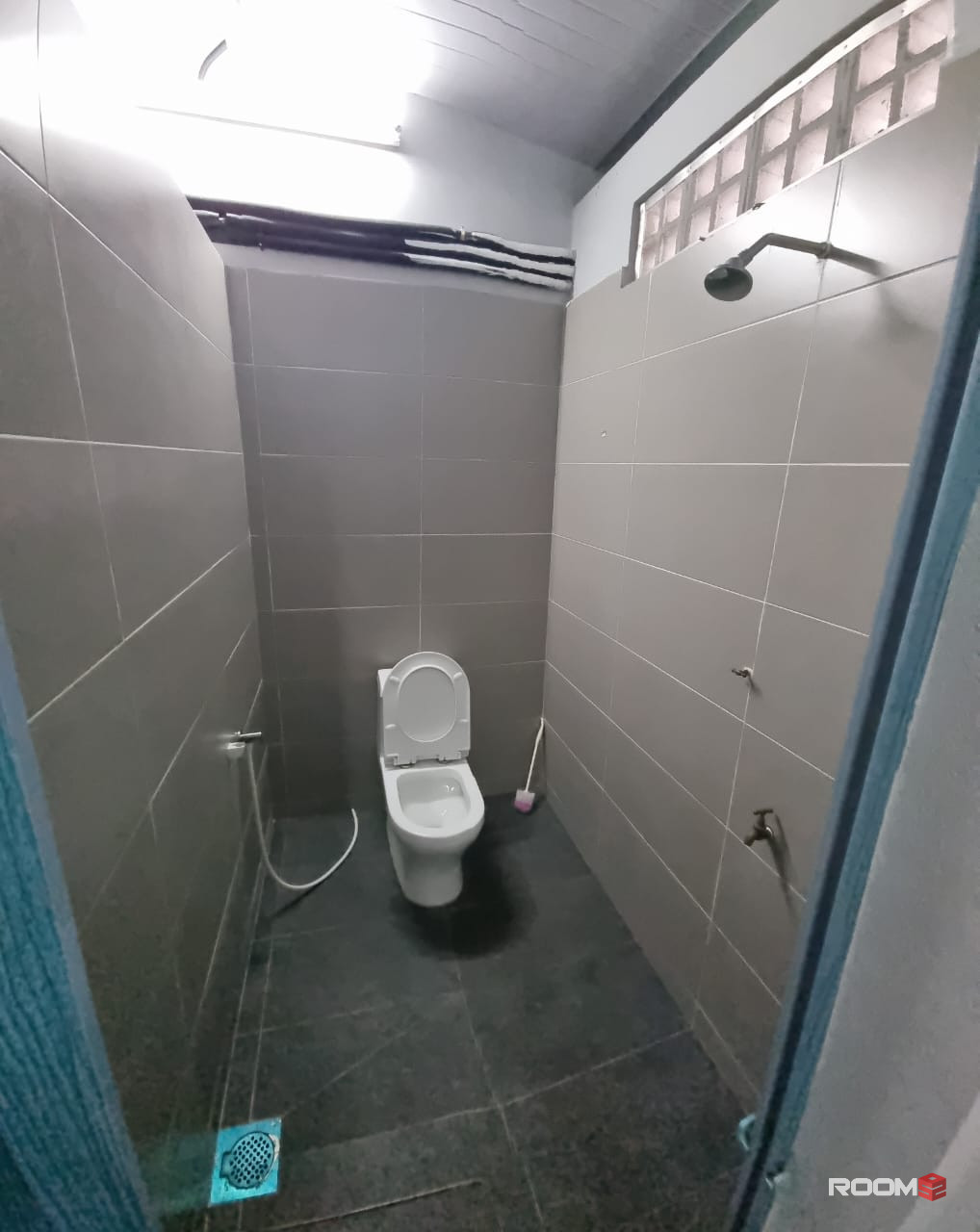 *Single Room @ Taman Connaught (Landed with Free Parking) near IKON Connaught, Kuala Lumpur
