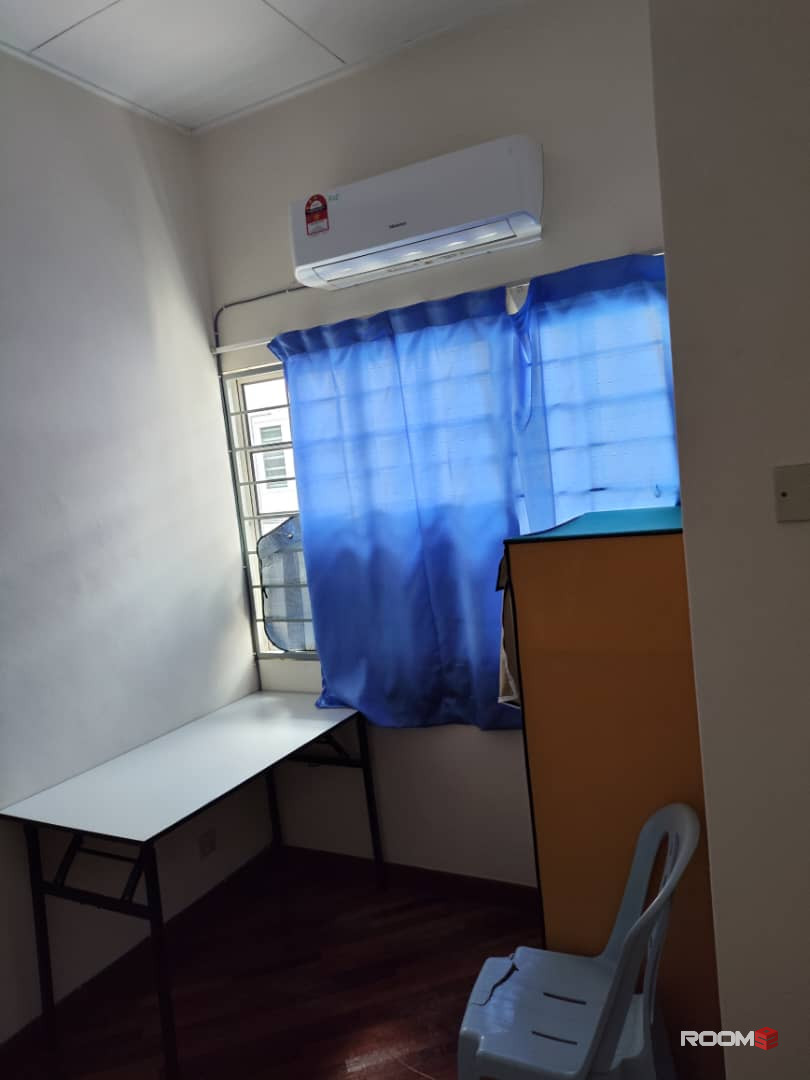 🏠Ready Move-In🏠Zero Deposit - Master Room with AC + Toilet 📣 Rental as low as RM660