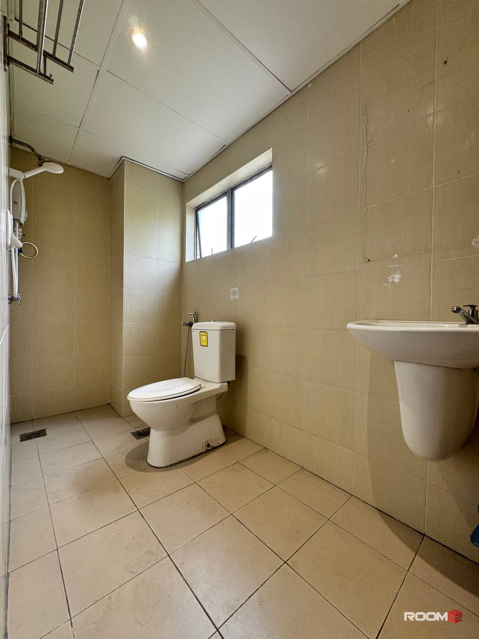📍🌟6 min walk to CIQ-Fully equipped with wifi, and zero deposit available🌟😎
