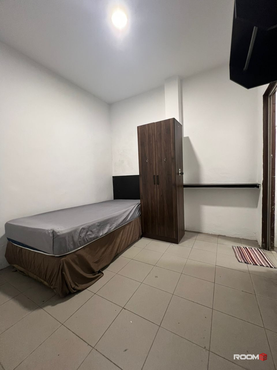 📍10 min to CIQ..6 min walk to KSL🚶‍♀️-Cozy, Fully furnished, zero deposit room available for rent🤗🔥