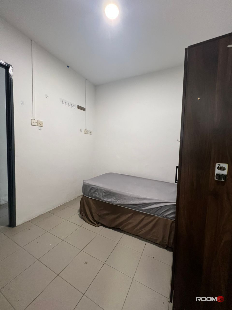 📍10 min to CIQ..6 min walk to KSL🚶‍♀️-Cozy, Fully furnished, zero deposit room available for rent🤗🔥
