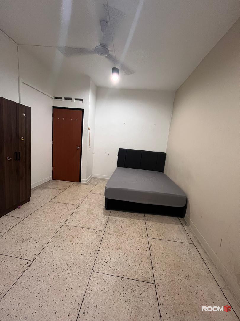 📍🌟8 min to CIQ-Fully equipped with wifi, private bathroom and zero deposit available🌟😎